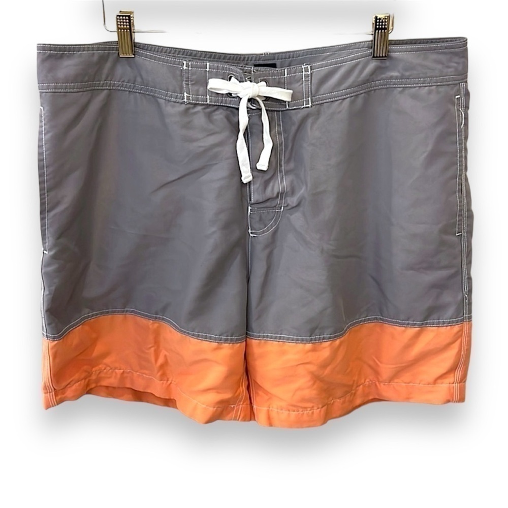 Gap men’s colorblock swim trunks, pockets, mesh lining, grey/orange, sz XL